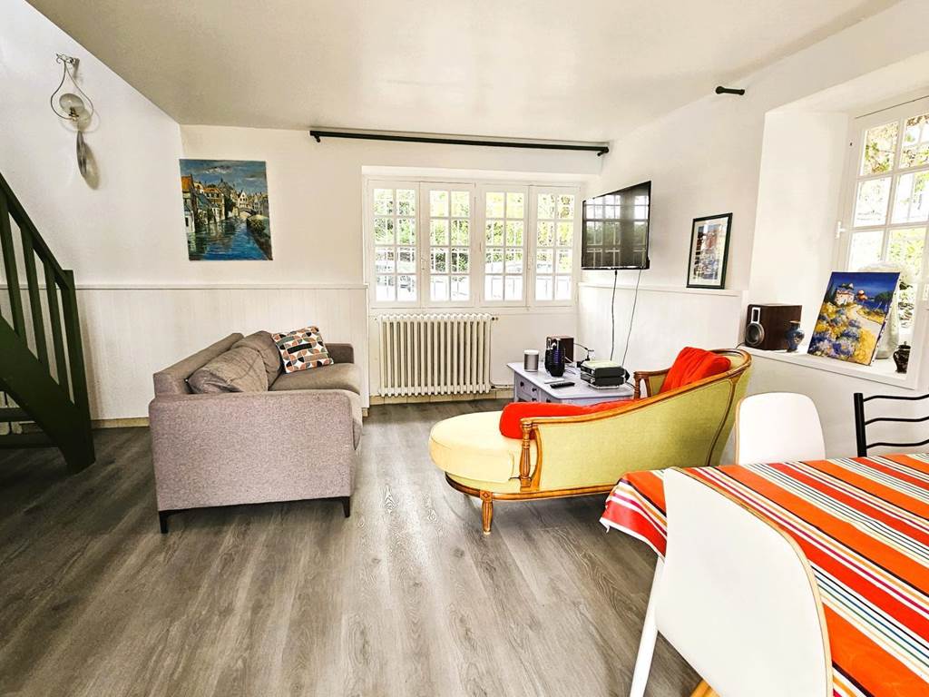 Gîte n°19G2238 "Pool house" – BRIVE LA GAILLARDE