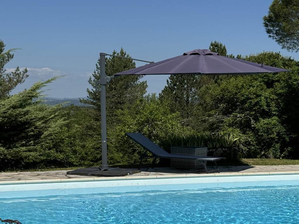 Gîte n°19G2238 "Pool house" – BRIVE LA GAILLARDE