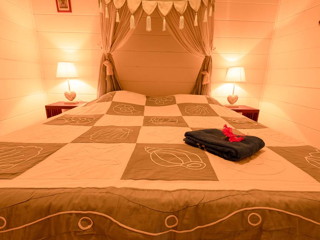 CHAMBRE YLANG 2 AVEC LIT 160 CM