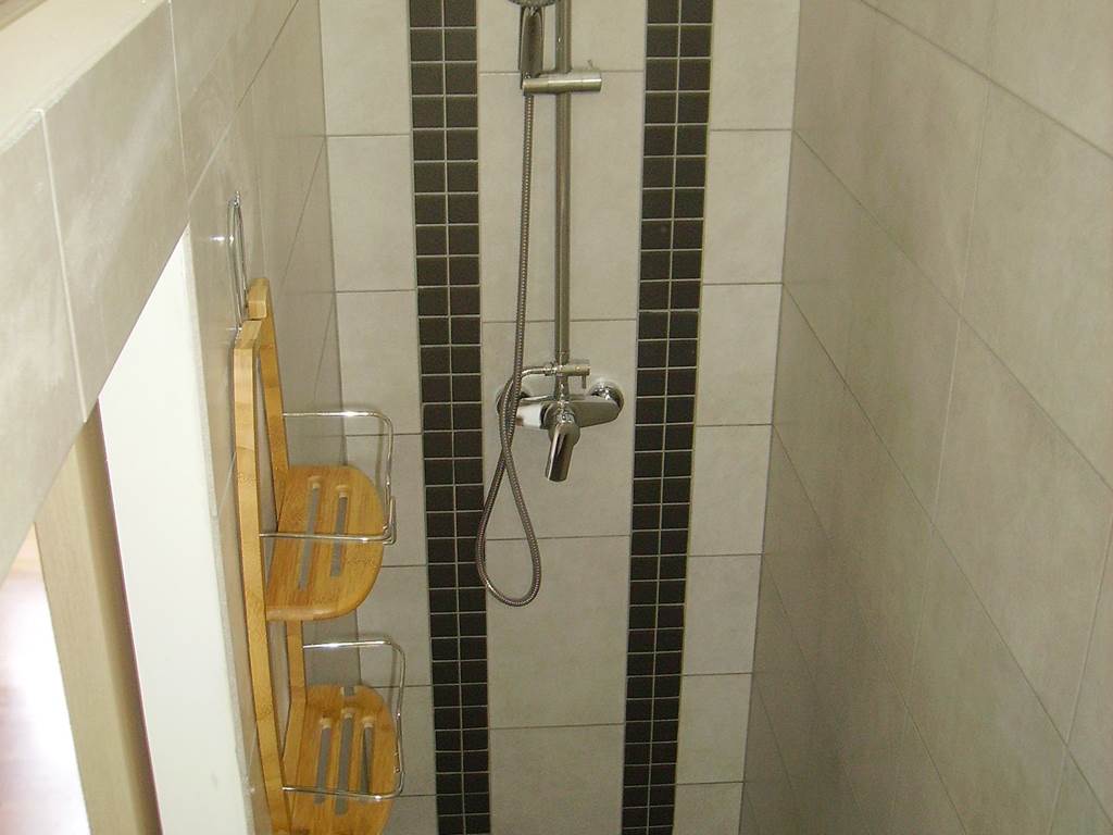 LE CLOS FLEURI - Chambre Kitchenette salle d'eau jpg