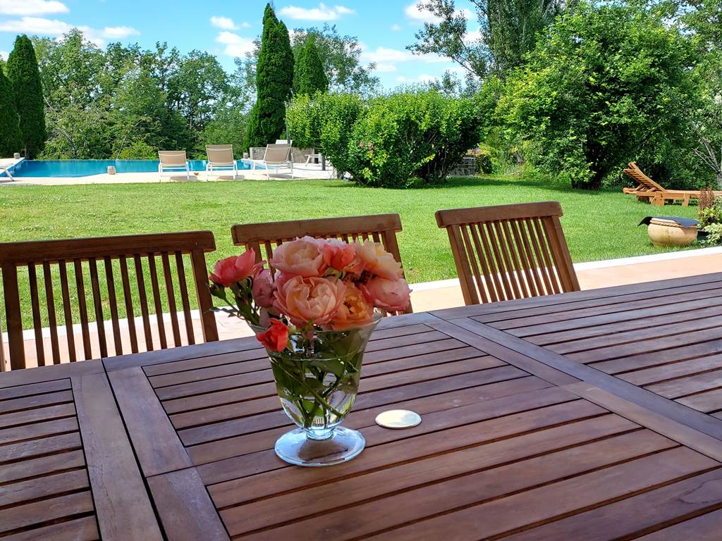 0 terrasse et jardin