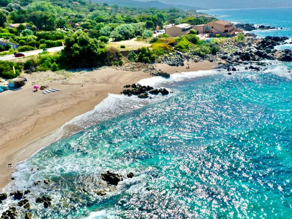 Abbartello kayak Corse paddle vue de drone sur l'hotel