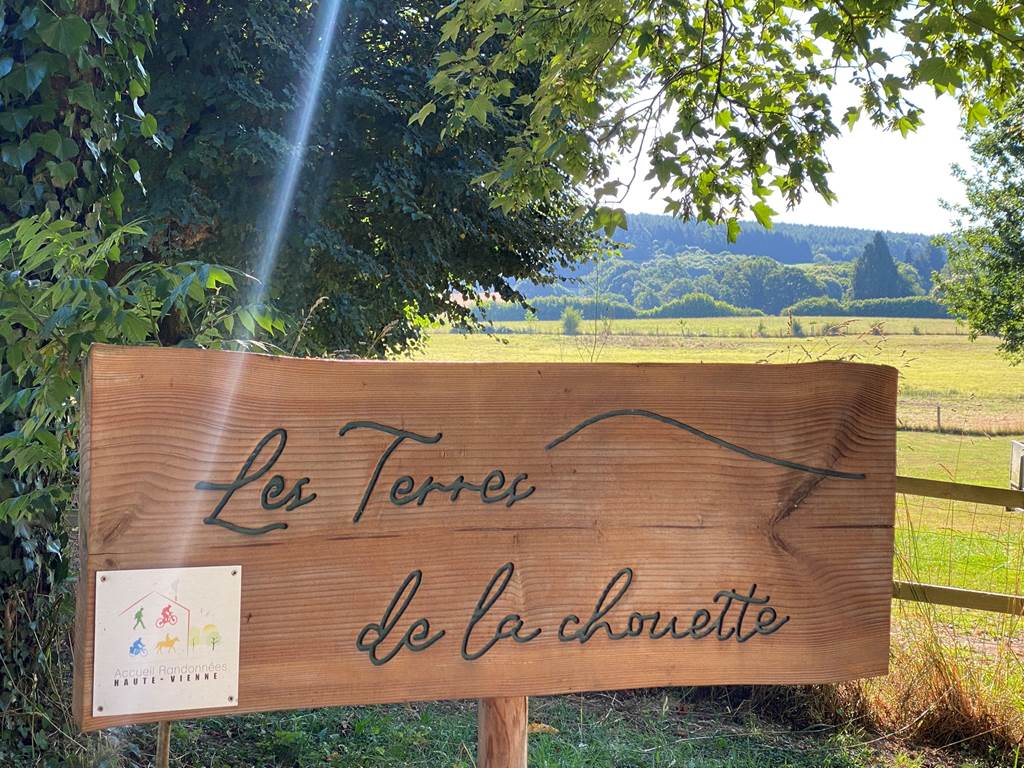 Les terres de la chouette, deux logements insolites et un petit gîte en pleine nature