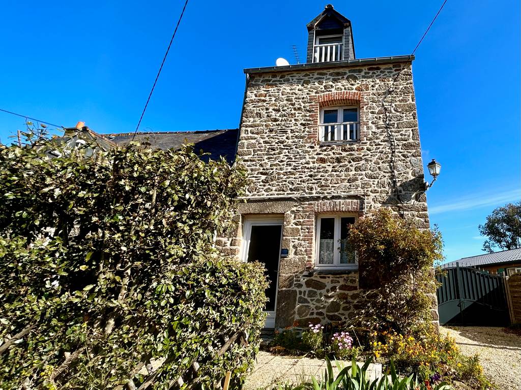 Devanture-gite-pen-ty-4-personnes-entre-cancale-et-saint-malo (1)