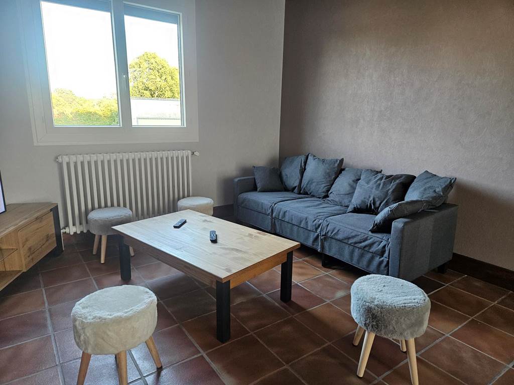 Le Quai d'Neuf — Gîte de groupe en Creuse (15 personnes) - 2ème salon - espace jeux