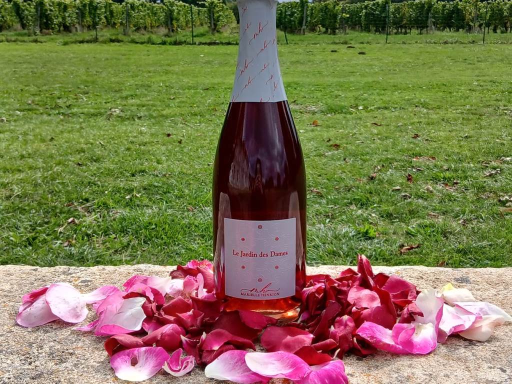 Le jardin des dames, un groleau rouge pétillant