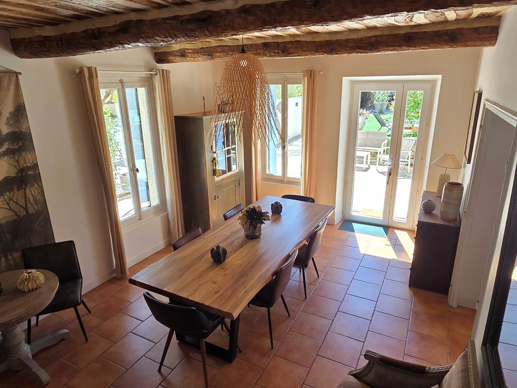 SALLE A MANGER
