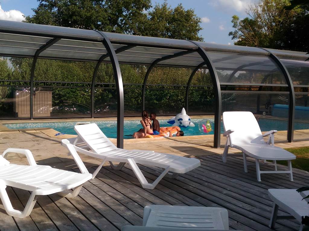 espace-piscine-gite-anjou