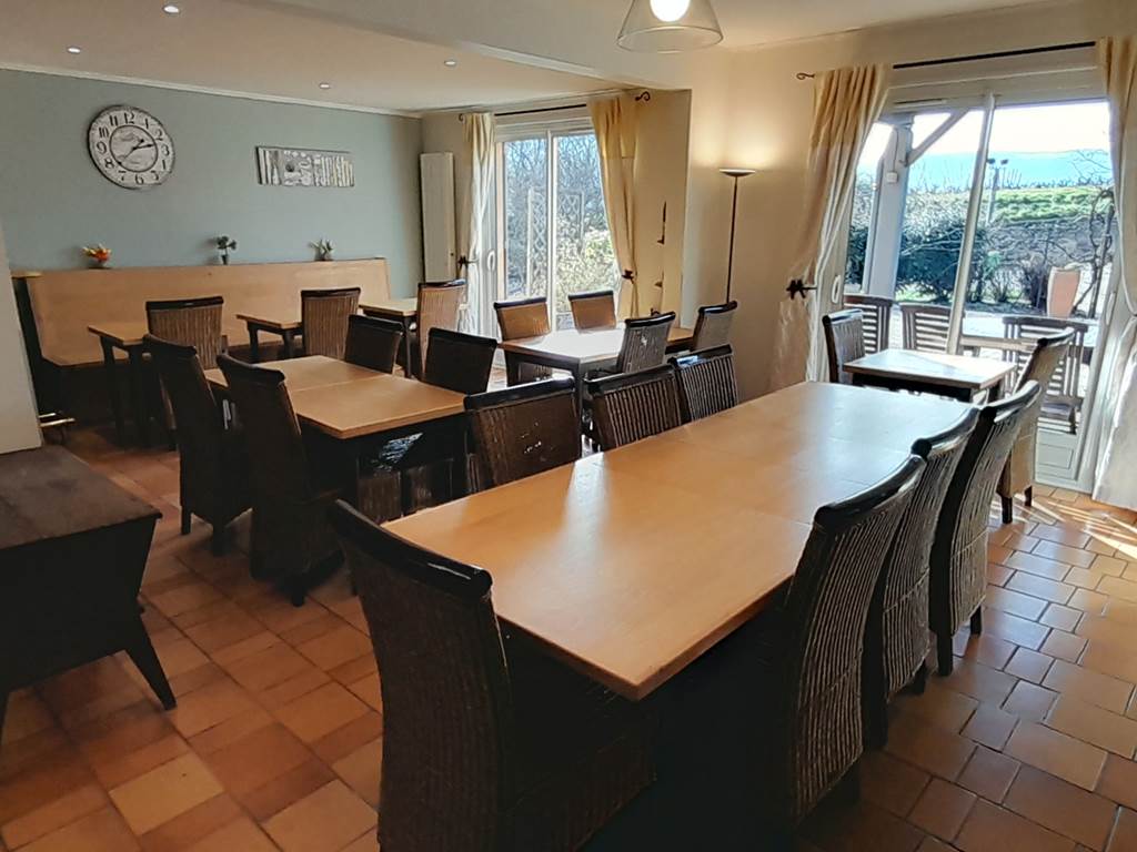 Salle petit déjeuner