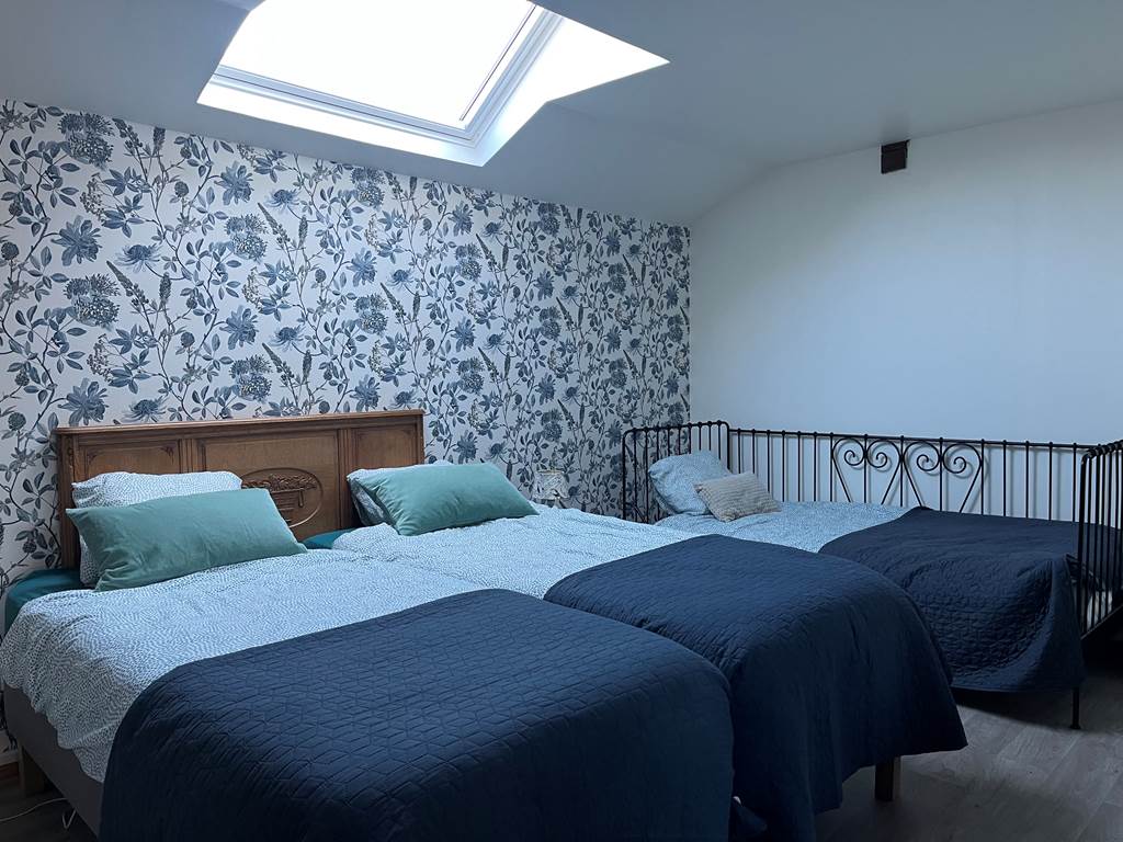 chambre 3 lits simples