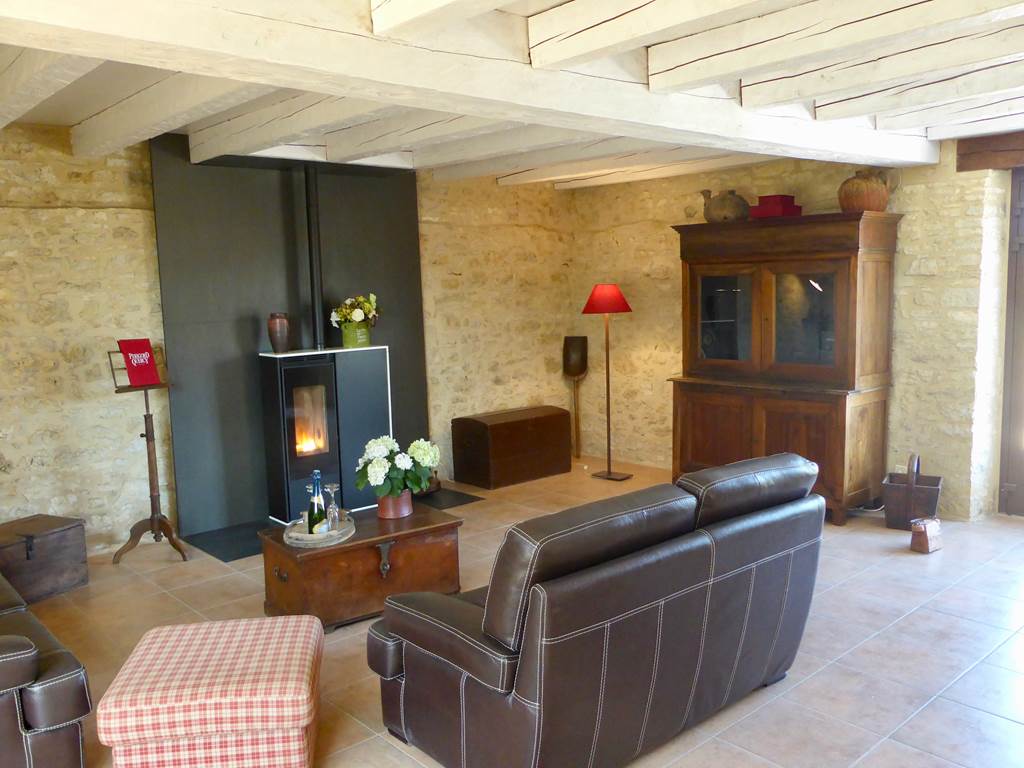 Le Causse en Périgord-pièce à vivre XXL