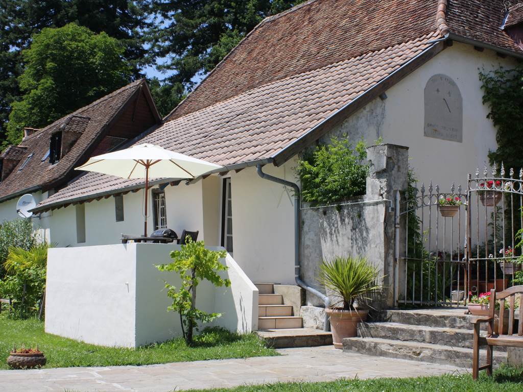 cosy cottage for adults only