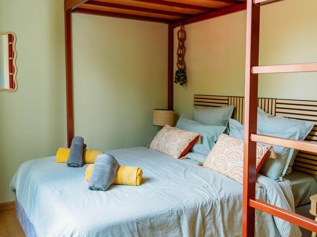 Apt l'ESCAPADE, lit queen size 160x200 et sa mezzanine