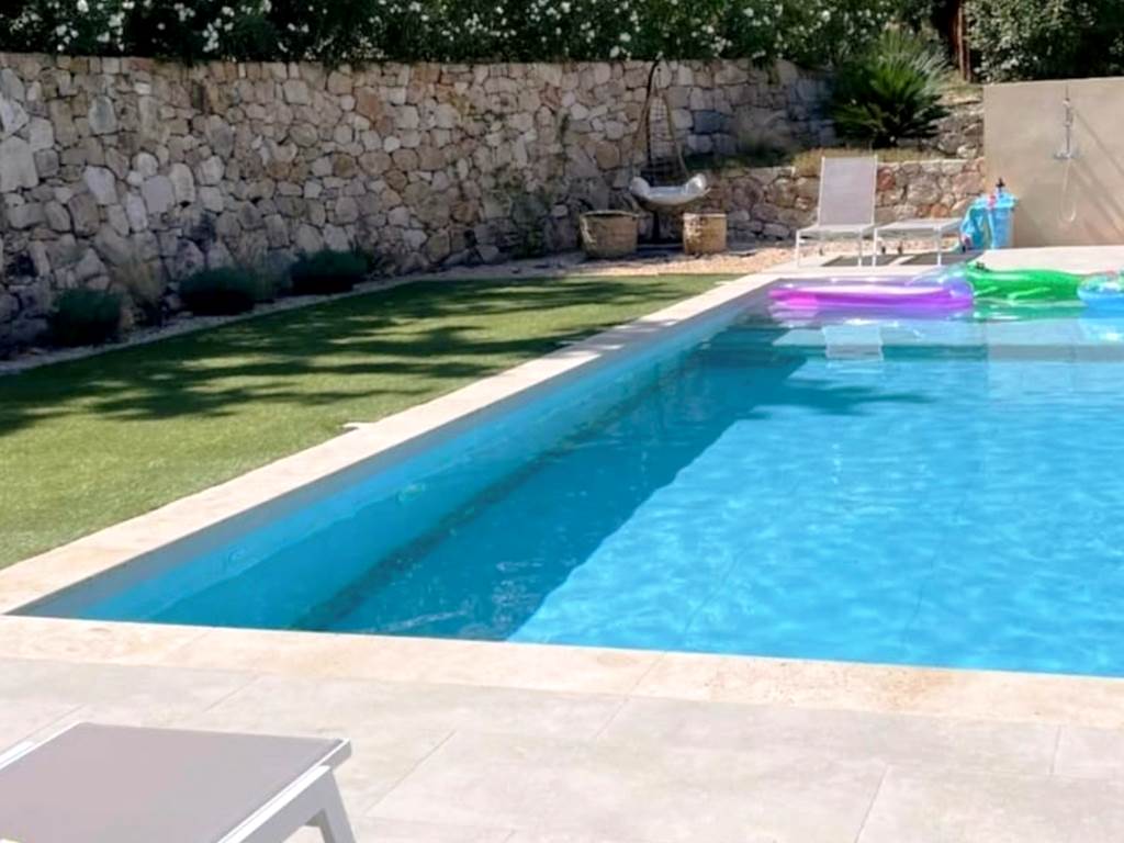 villa-maluan-piscine-luxe-proche-nice