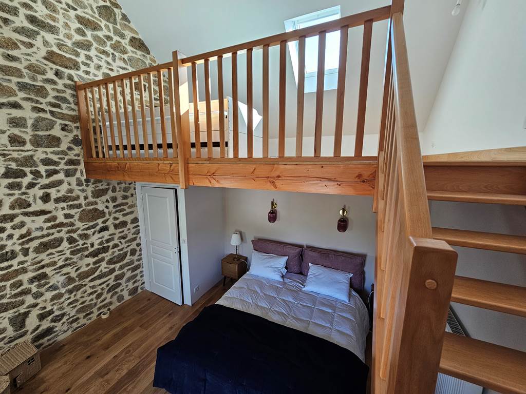 Gîte le Granit des Champs - Mainsat - Chambre double avec mezzanine