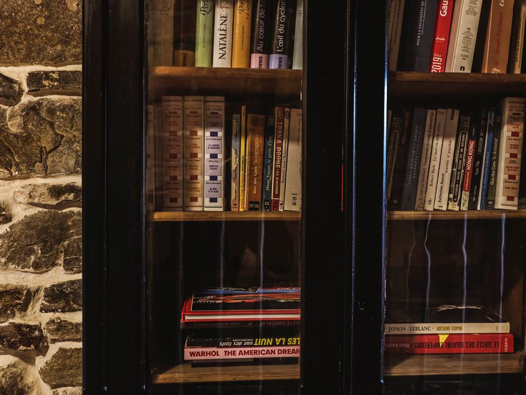 Gi^te Maud Neuprez. EXTERIEUR BOOKING HD-25