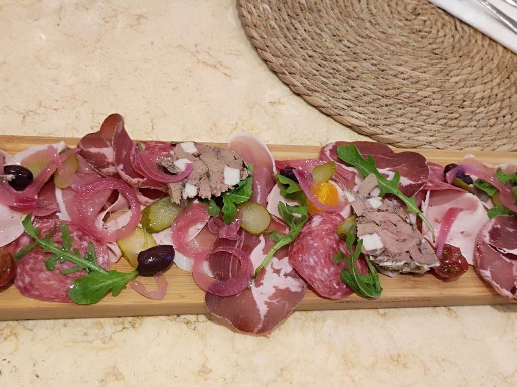 planche LONGO MAI RESTAURANT