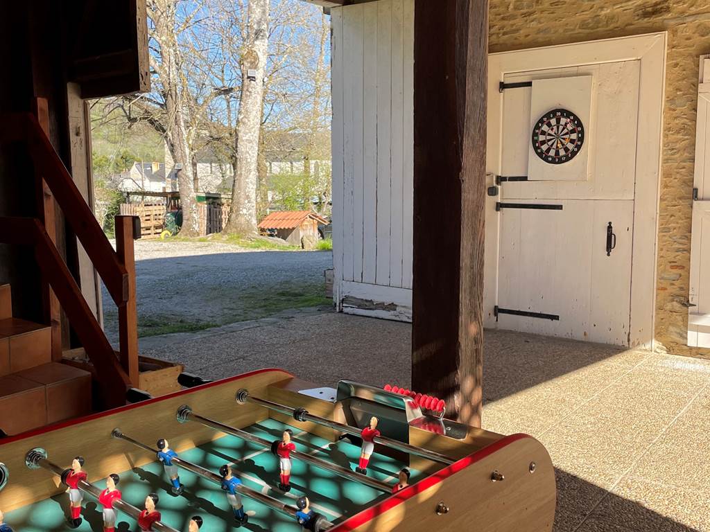 Baby foot, ping pong, fléchettes pour passer de bons moments