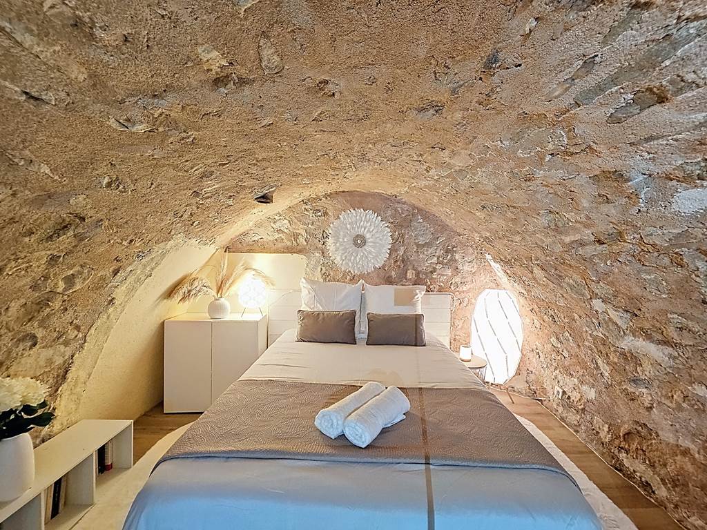 Atmosphère romantique et sa déco bohème élégante en font un véritable cocon de douceur !