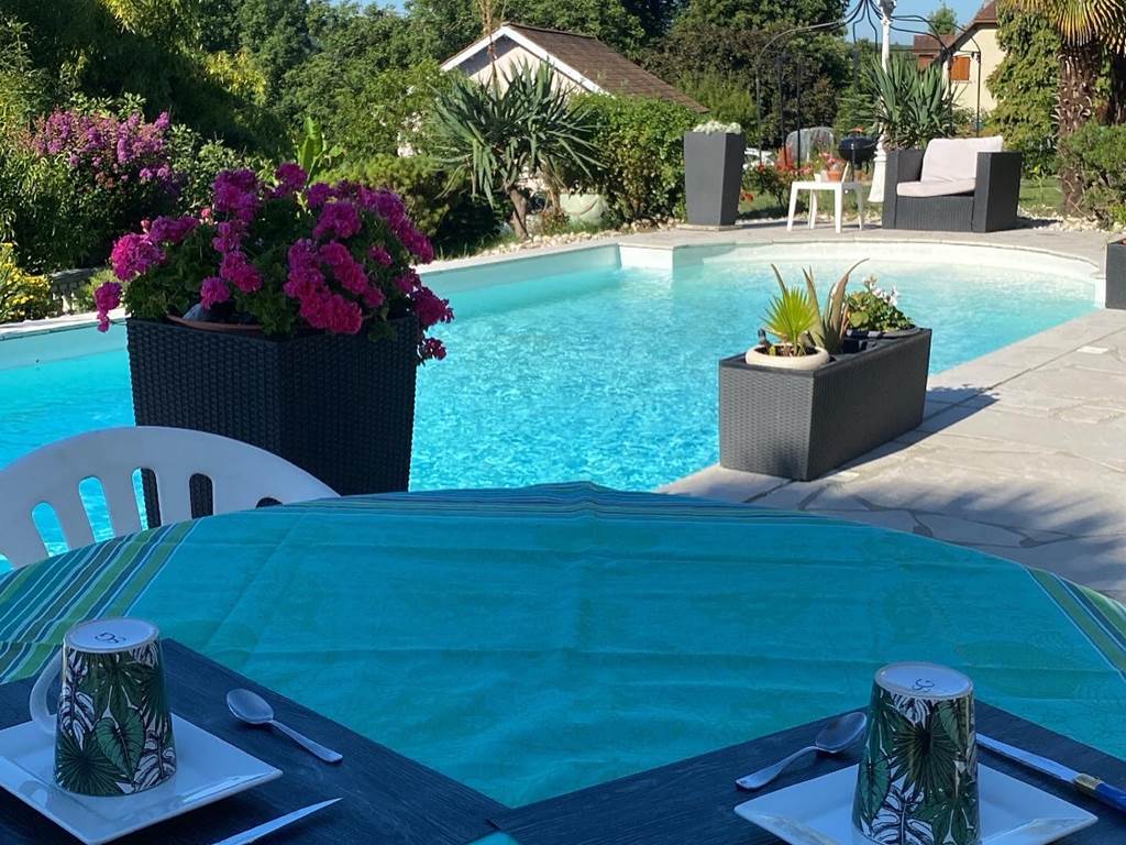 70E9D9D8-2CAC-4496-BA47-56D28FB35854