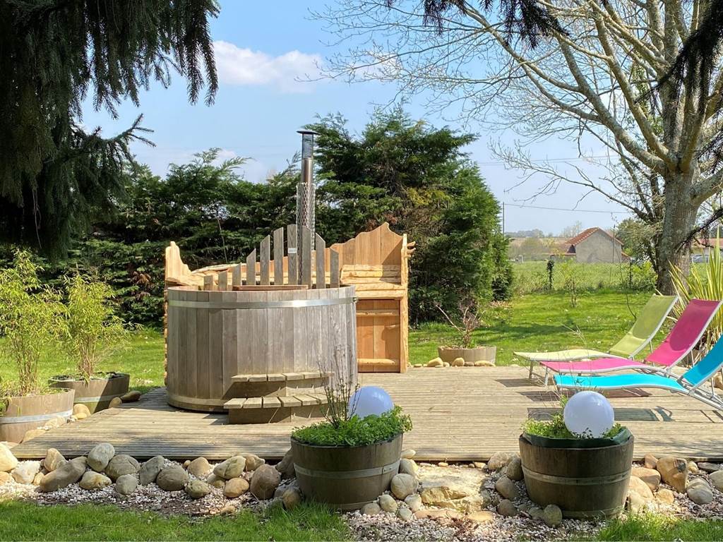 Notre bain nordique chauffé au bois