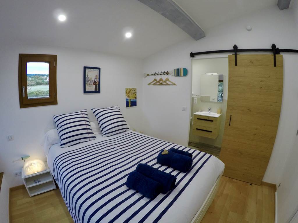 Chambre Océane Lit 140X190 avec sa salle de douche