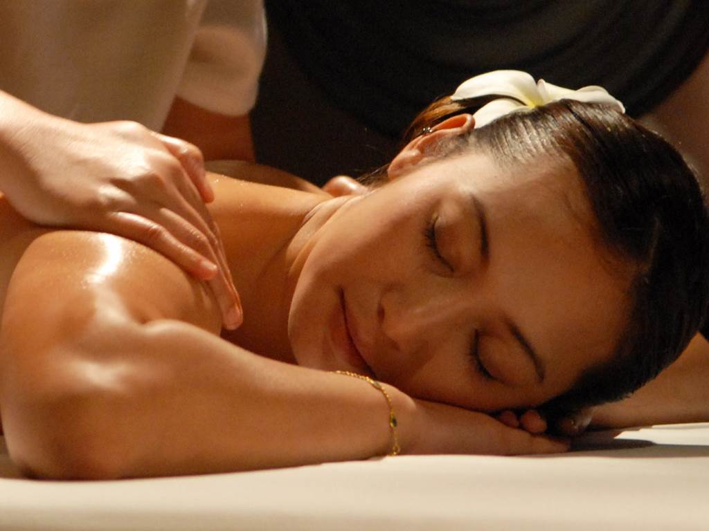 Massage Bien Etre aux Huiles essentielles
