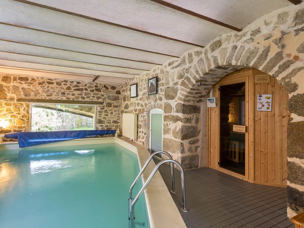 Piscine et sauna