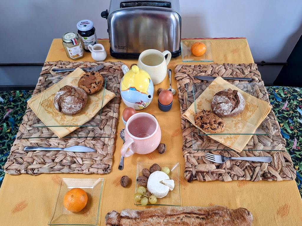 Table de de´jeuner - 122024