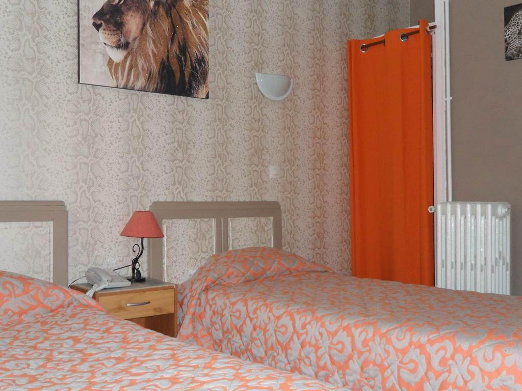 Chambre 2 lits hôtel Jean Bart