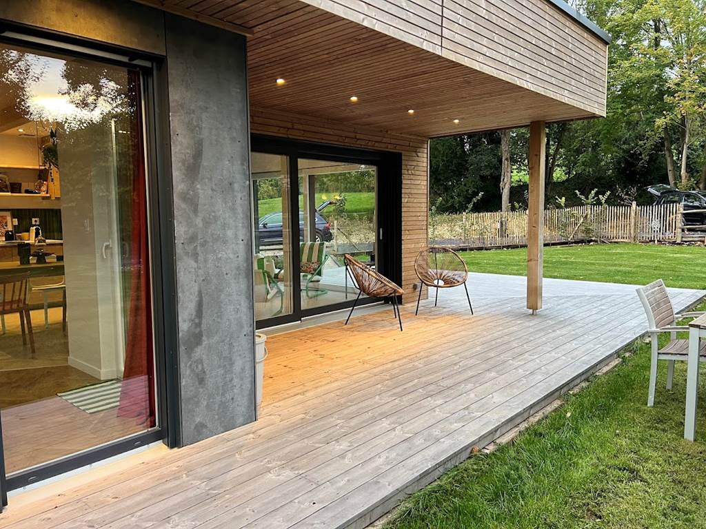 loggia ouverte sur le jardin