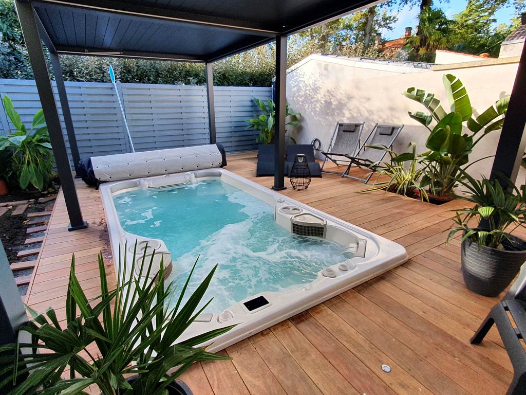 Spa de nage en extérieur