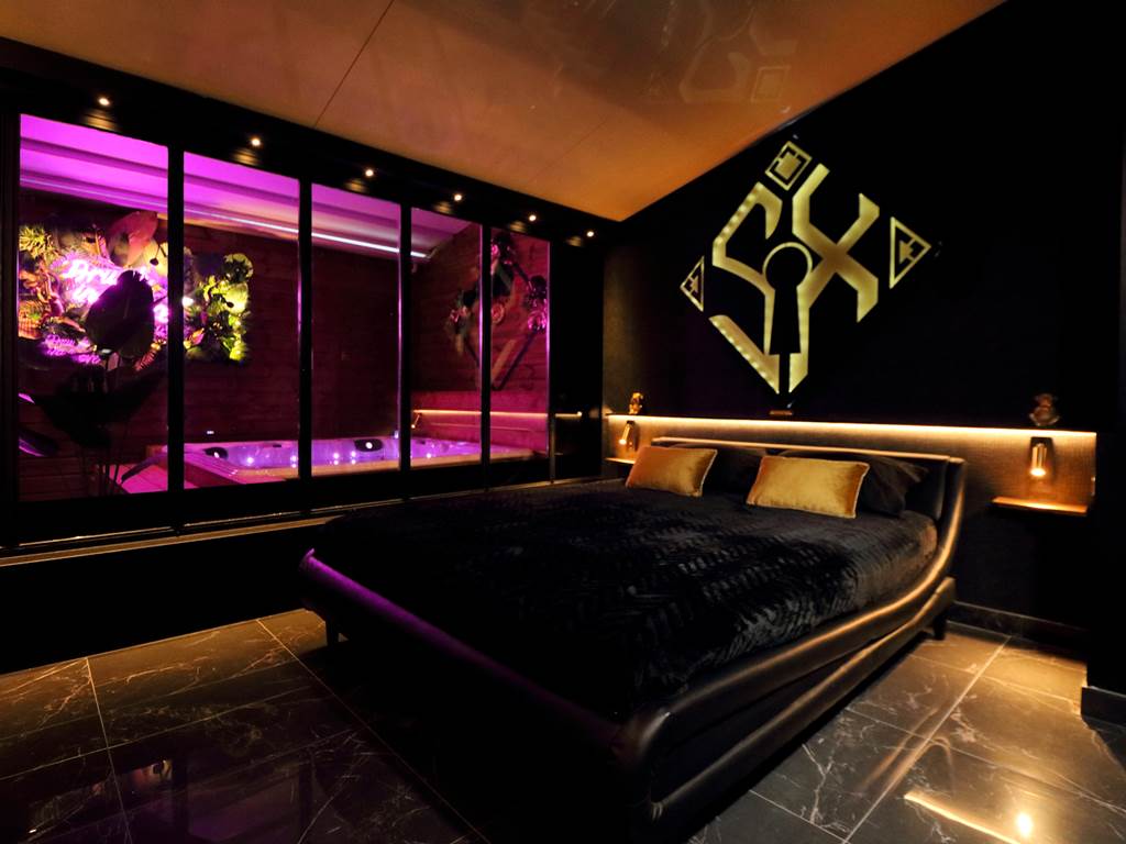 Love Room