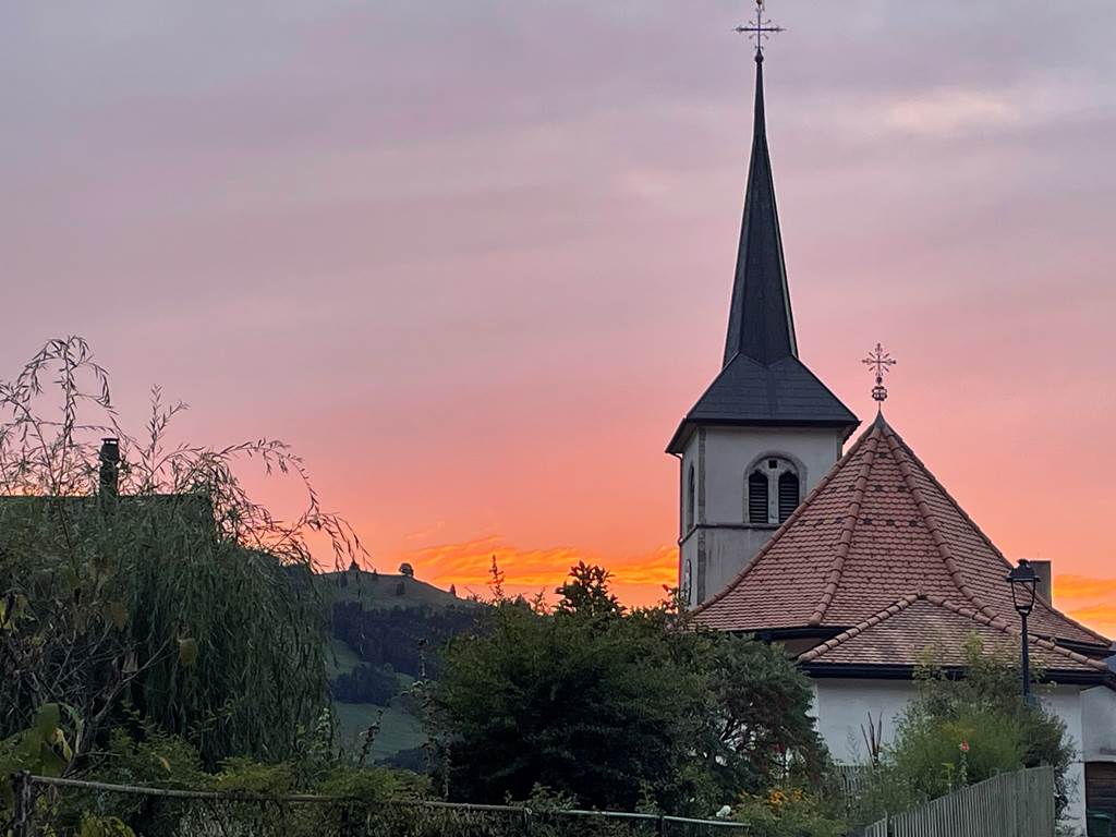 Eglise au coucher du soleil Septembre
