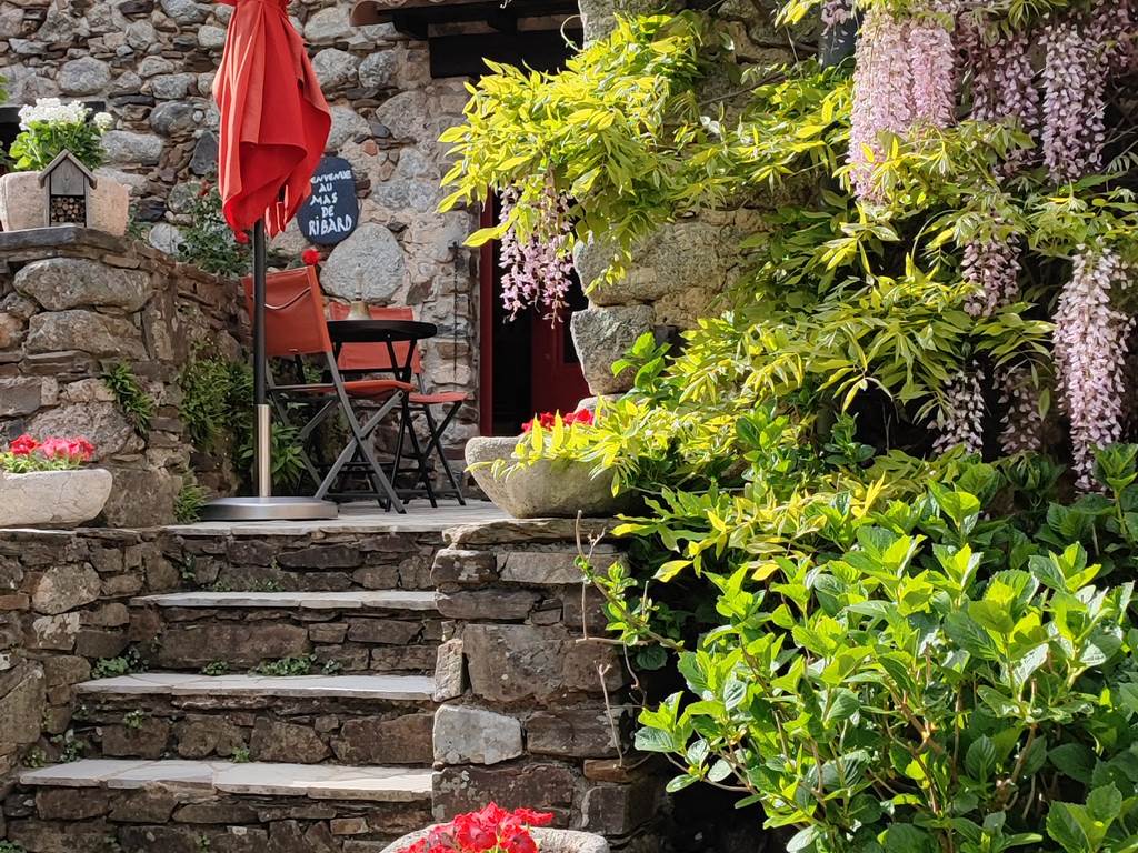 Entree du Mas de Ribard