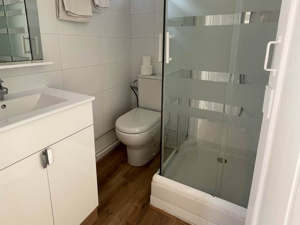 chambre 12 sdb