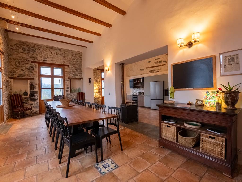 LE CHÂTEAU - RDC -  Salle à manger avec grande table conviviale