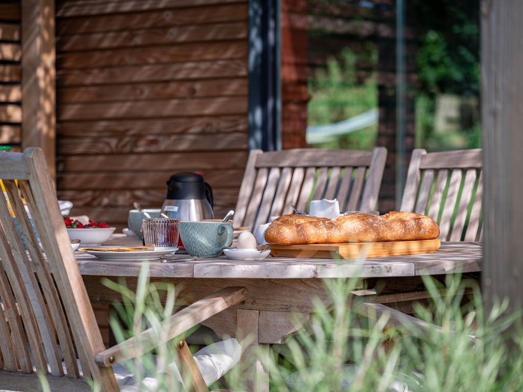 Petit déjeuner sur la terrasse
