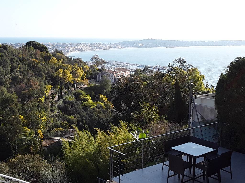 provence riviera location villa vue mer depuis toit terrasse roof top