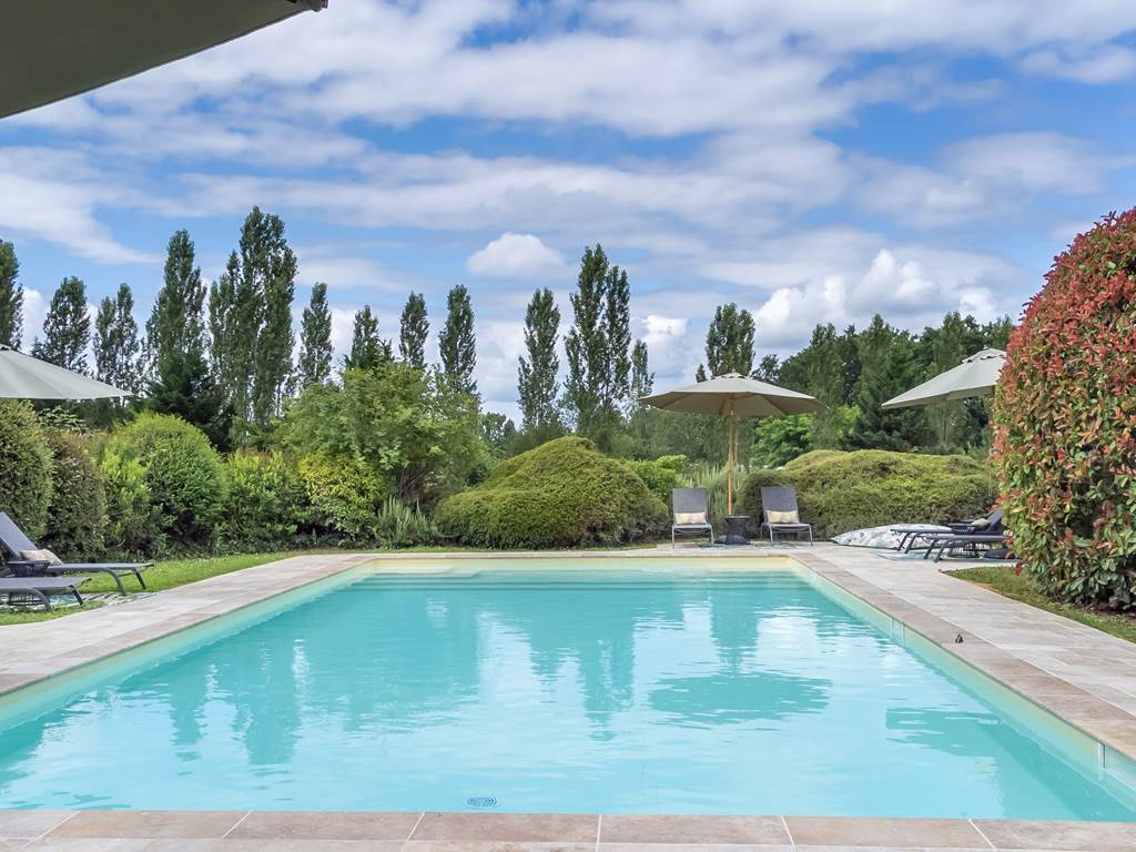 Piscine  principale du Clos Vallis