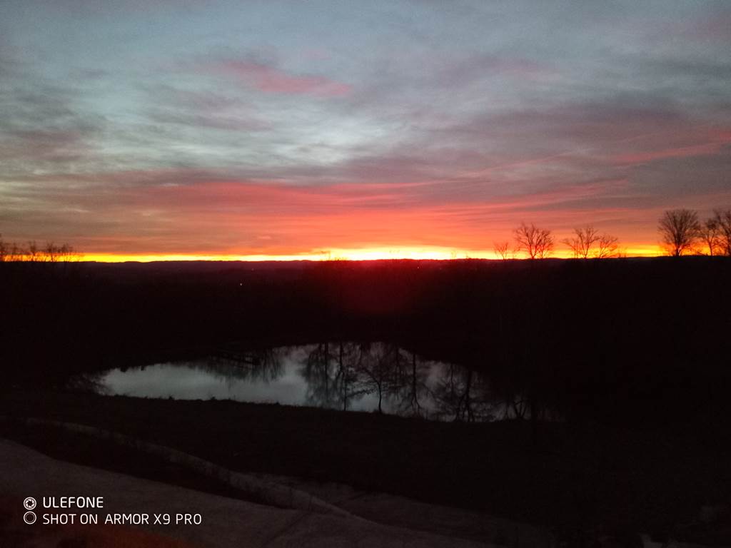 les bois de saint Auvent lever de soleil