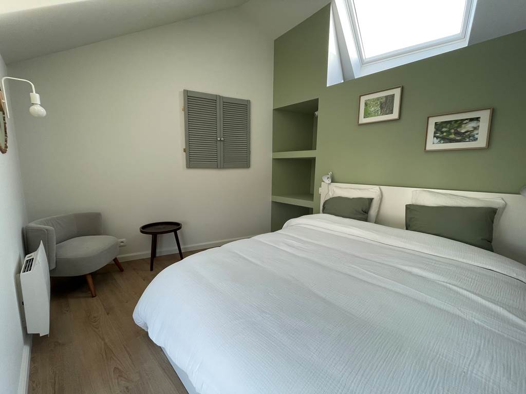 Chambre 2 avec lit double