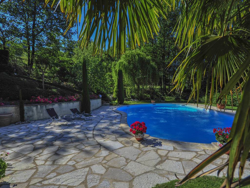 Villa Ric, piscine chauffée, baignade en Vallée de la Dordogne