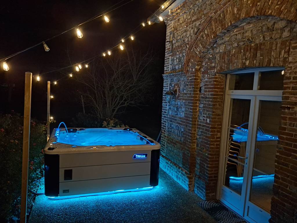 jacuzzi 2