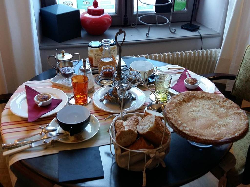 La maison Bizienne Guérande Petit Déjeuner