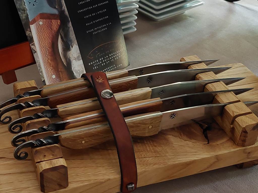Couteaux pour les côtes de bœuf à l'Hostellerie du Grand Duc