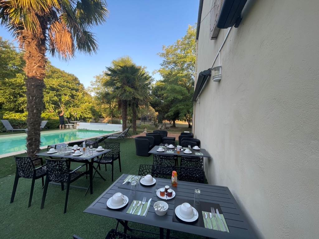 D768D2C5-FD95-424F-90A4-F13948AFE35C_1_105_c