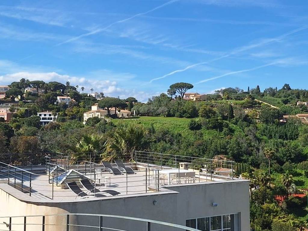 toit terrasse vue du  portail