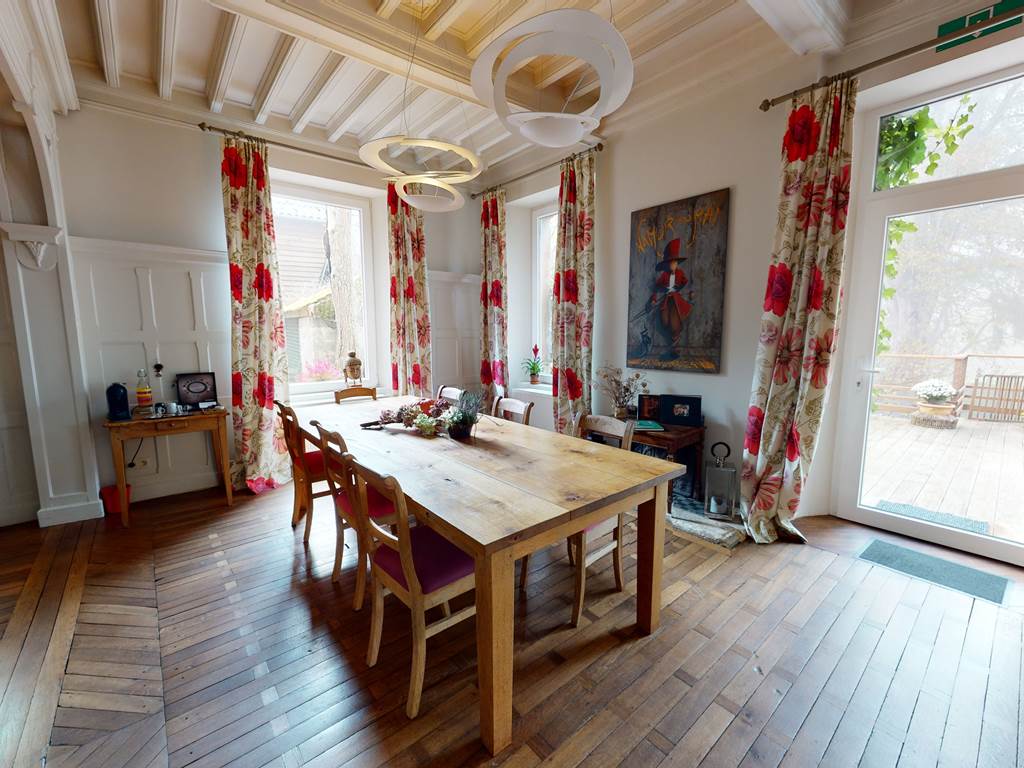 Les-Tilleuls-Bed-Breakfast-a-Vielsalm-Salle-a-Manger(2)