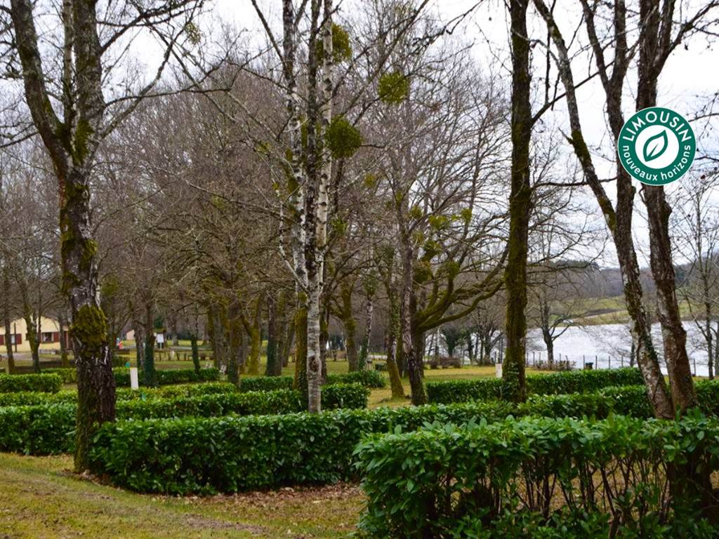 Camping de Ladignac - Haute-Vienne (4)